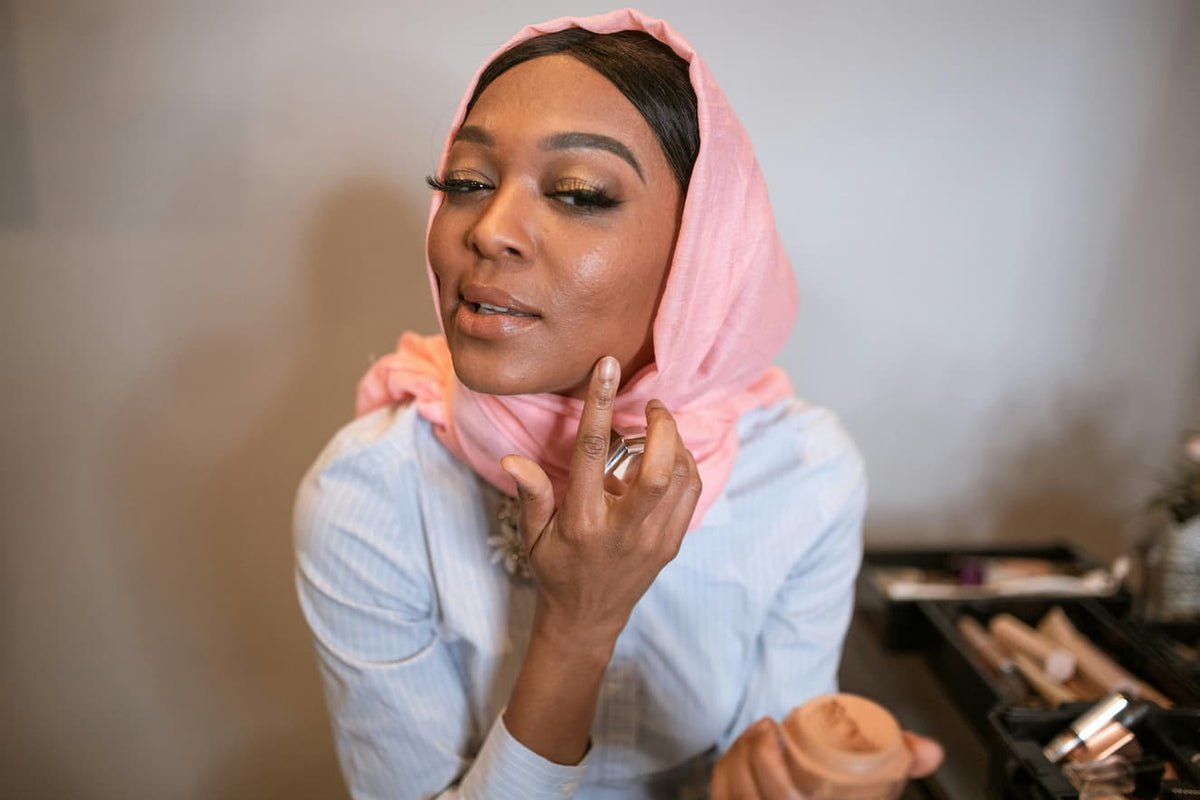 How to Care for Sensitive, Acne-Prone Skin Under the Hijab